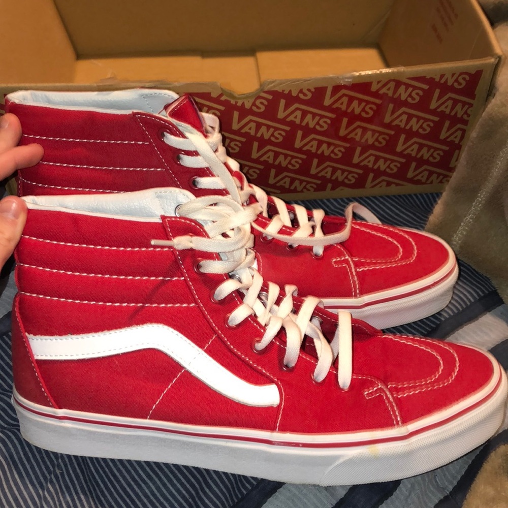 SK8-HI Men’s Size 12 High Top Vans Red